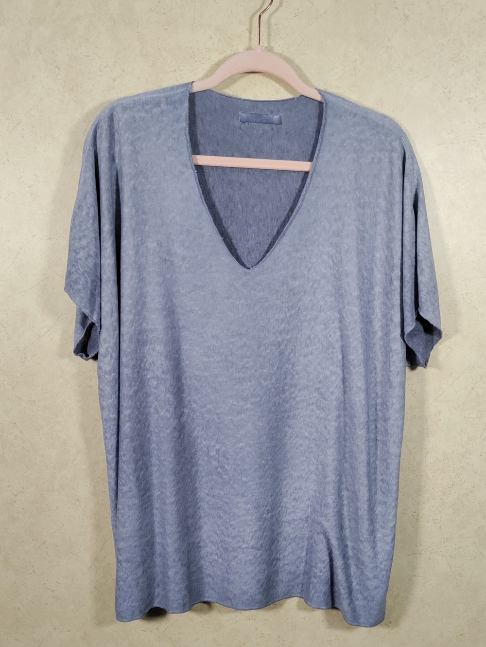 I136 Milio Milano Light Blue V-Neck Dolman Sleeve Tee XL